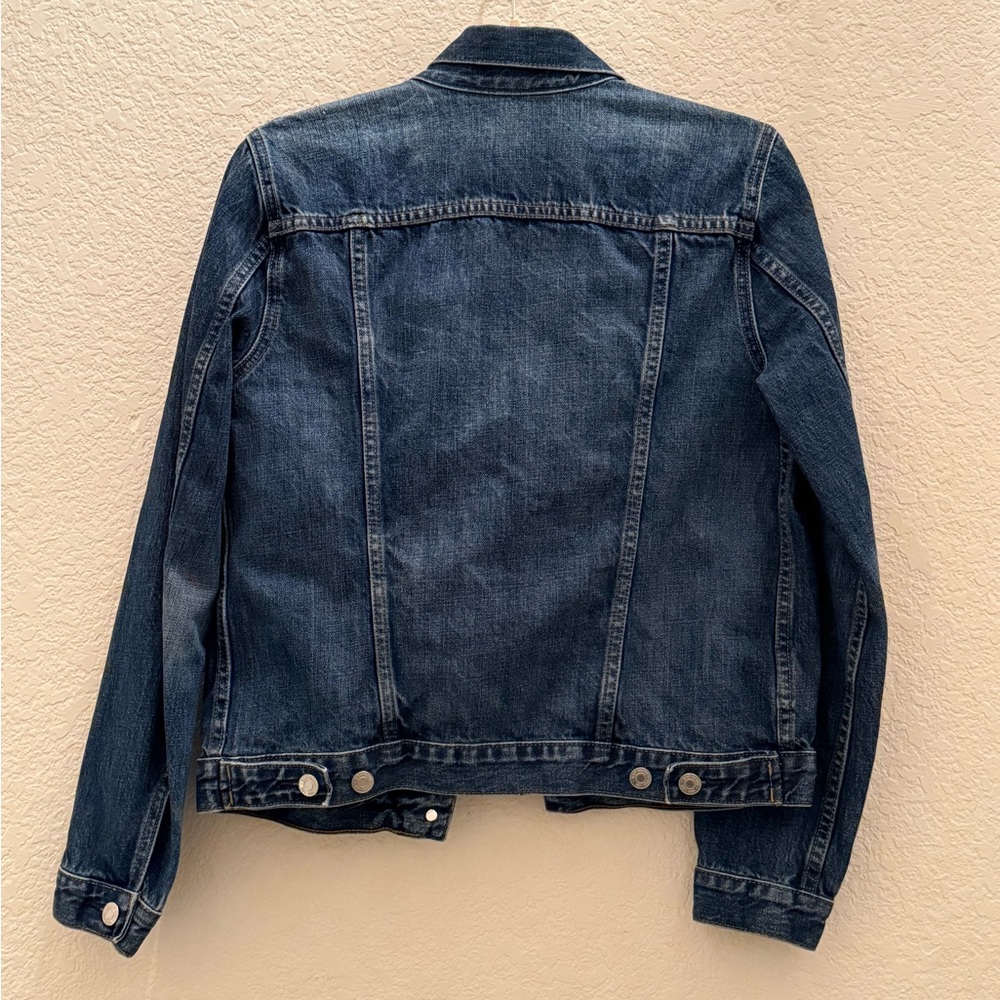 Women’s Gap Jean Jacket Size Medium